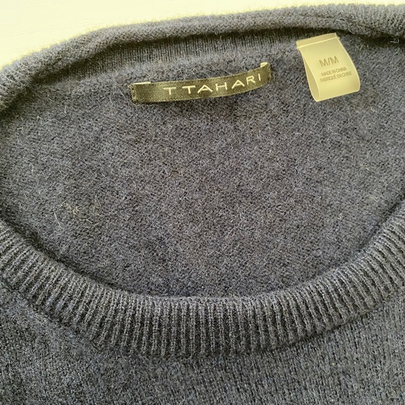 TAHARI 100% Cashmere Dark Blue Short Cap Sleeve Sweater Top Size M - Picture 6 of 9
